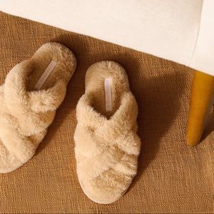 ZARA HOME FUZZY SLIPPERS WITH CONTRAST STRAPS